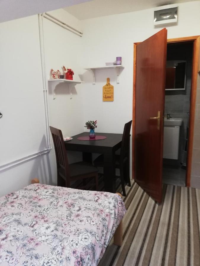 Studio Apartman Small Lili Popovaca Exterior foto
